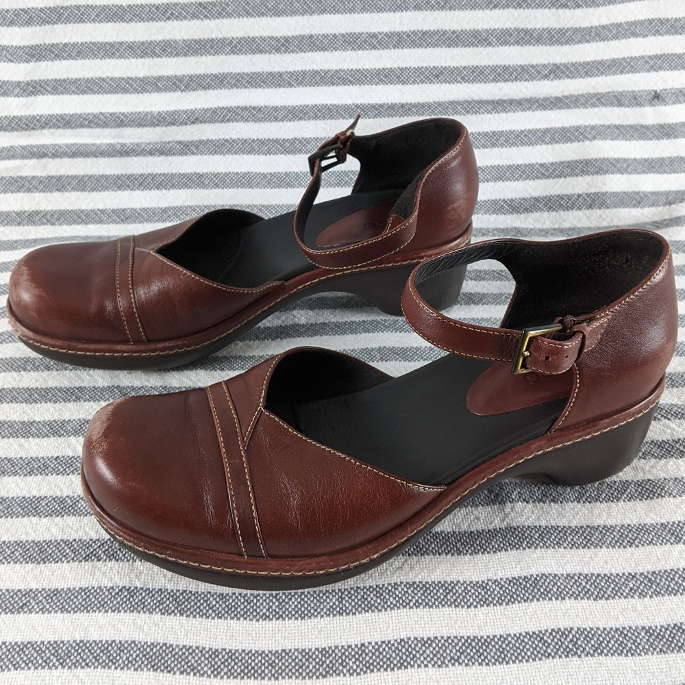 Ecco Casual Clog View 2